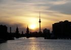 Skyline Berlin mit Oberbaumbrücke und Fernsehturm